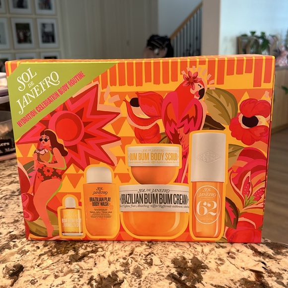 Sol de Janeiro gift set bum bum body oil cream scrub spray Christmas holiday - Picture 4 of 8